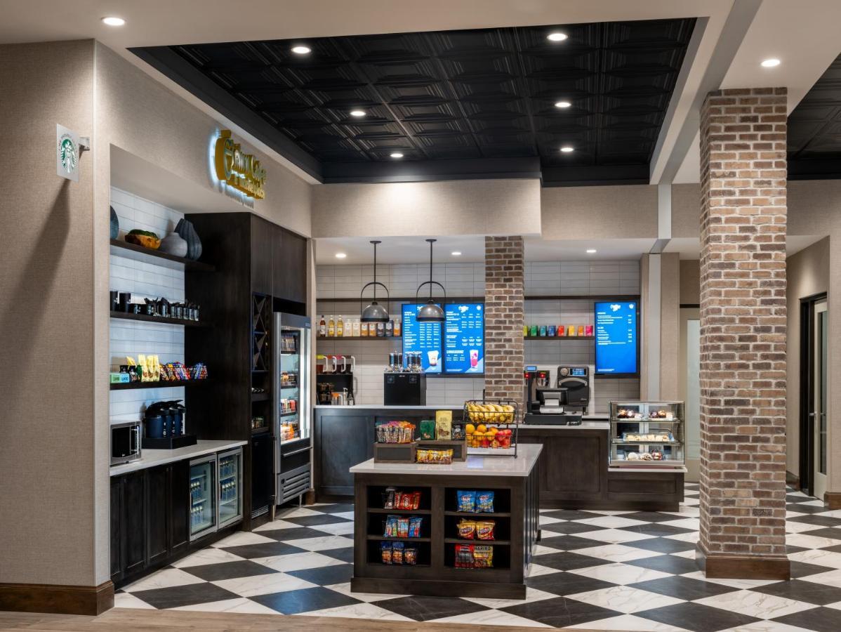 Delta Hotels By Marriott Wichita Falls Convention Center Bagian luar foto